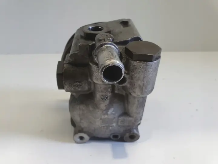 BMW E60 2.0 D POMPA WSPOMAGANIA 7652974