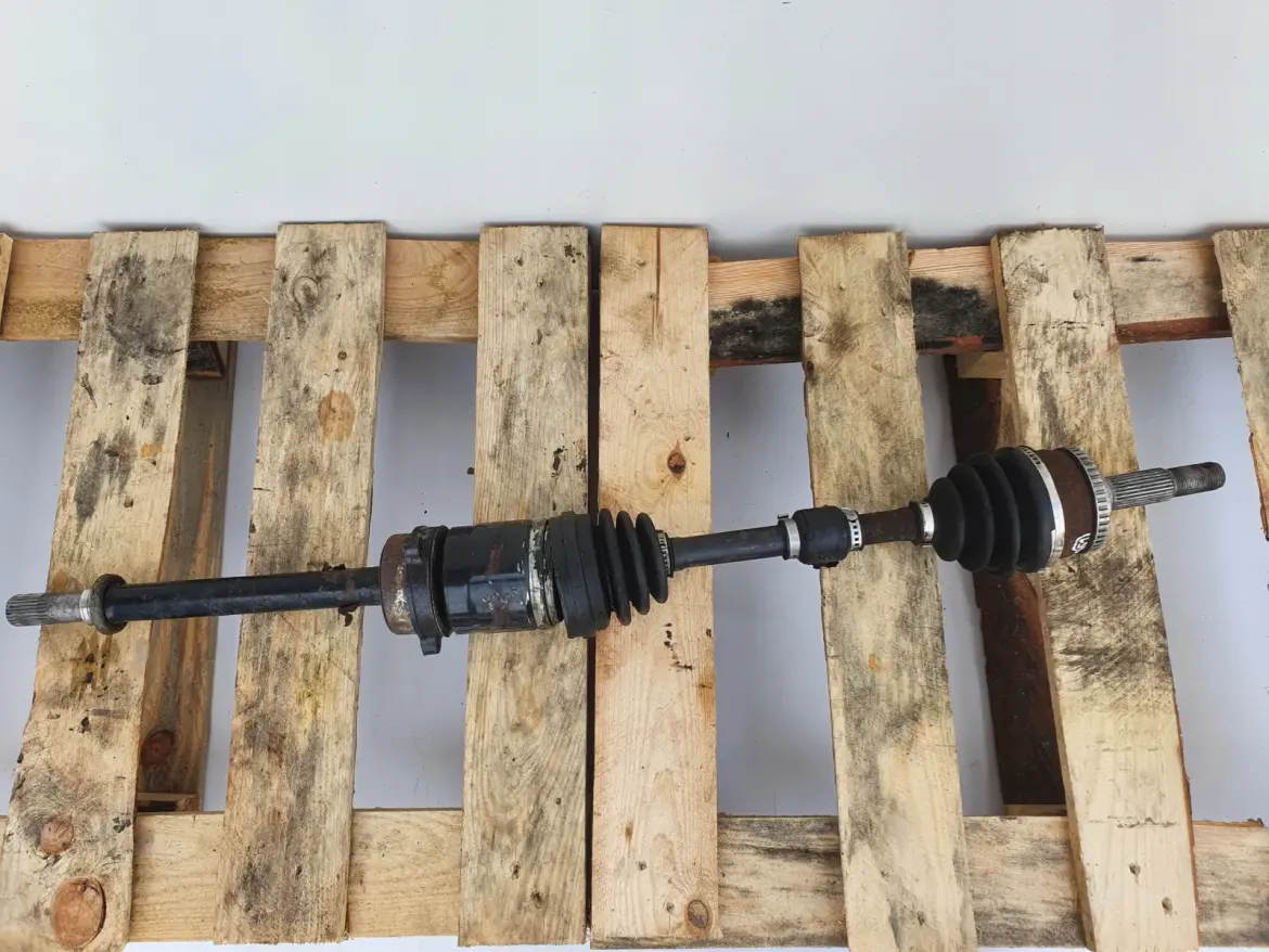 Nissan Primera P11 2.0 16V PRAWA PÓŁOŚ Półośka