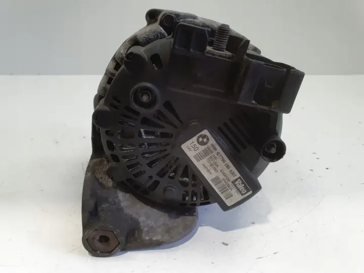 BMW E87 E90 2.0 D ALTERNATOR valeo 7799180 150A