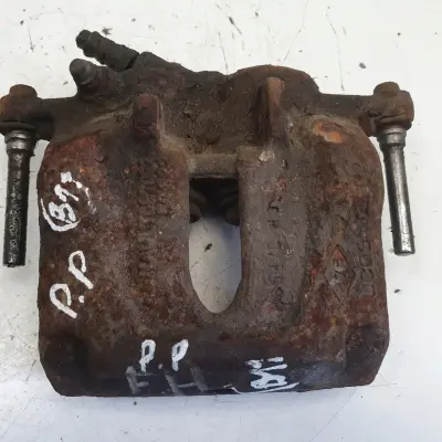 Renault Trafic II PRZEDNI ZACISK HAMULCOWY prawy przód PASAŻERA lucas