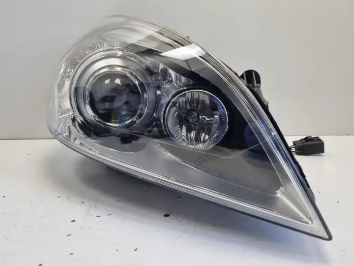 Volvo V60 S60 II PRZEDNIA LAMPA PRAWA prawy przód XENON EUROPA 31299991