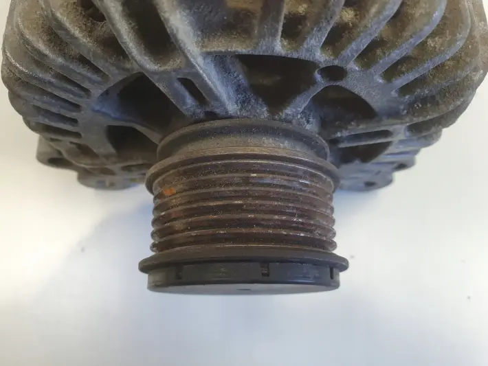 VW Golf V 1.9 TDI ALTERNATOR valeo 06F903023C 140A