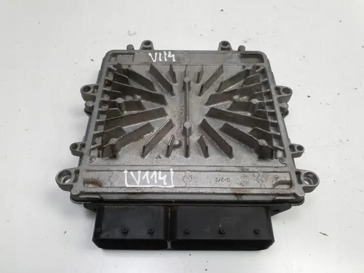 Volvo S60 II V40 II 2.0 D3 STEROWNIK SILNIKA komputer 31336983 0281018414