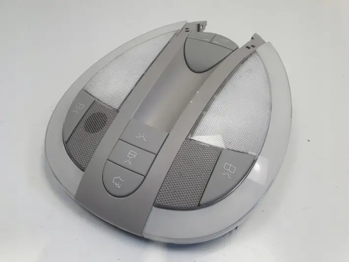 Mercedes CLS C219 W219 LAMPKA OŚWIETLENIA KABINY Wnętrza A2198201201