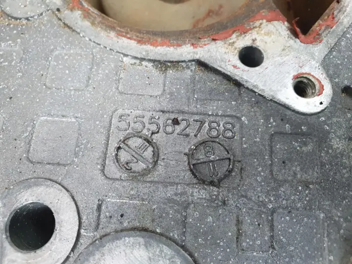 852fe5e6e0e553781b29ec1e71014977