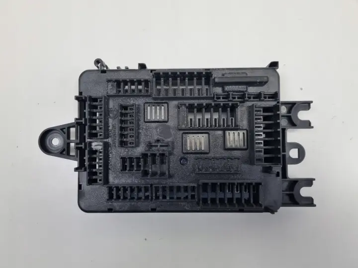 BMW F20 F30 F31 X5 F15 X6 F16 F85 ROZDZIELACZ PRĄDU 9259466 nowy oryginał