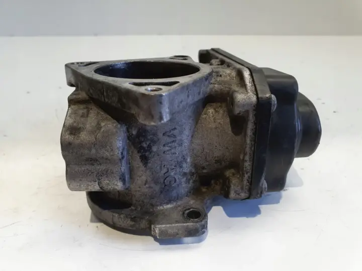 VW Passat B6 2.0 TDI ZAWÓR EGR 03G131501