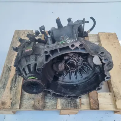 VW Bora 1.6 16V SKRZYNIA BIEGÓW DUW manualna MANUAL