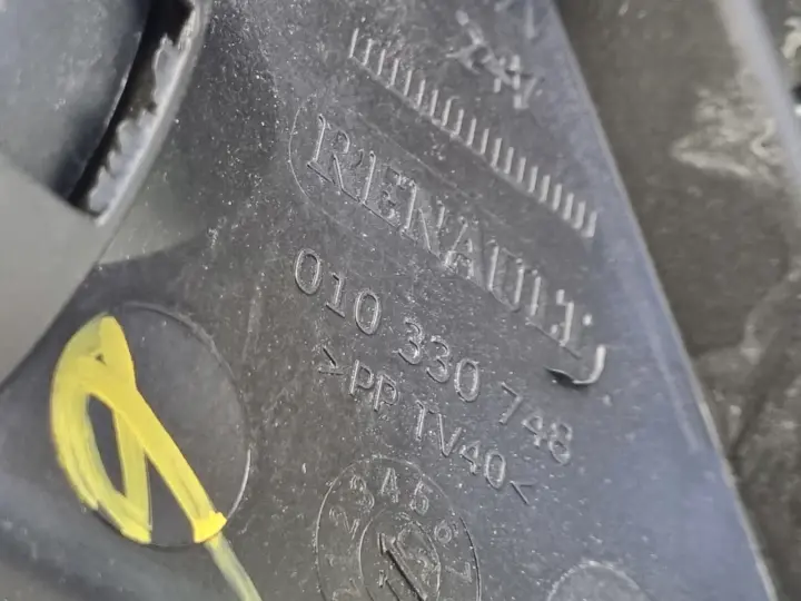 Renault Clio IV 12-16r PRZEDNIA LAMPA PRAWA PRAWY PRZÓD europa 010330748