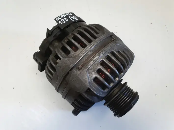 Skoda Octavia I 1.9 TDI ALTERNATOR Bosch 028903028E 120A