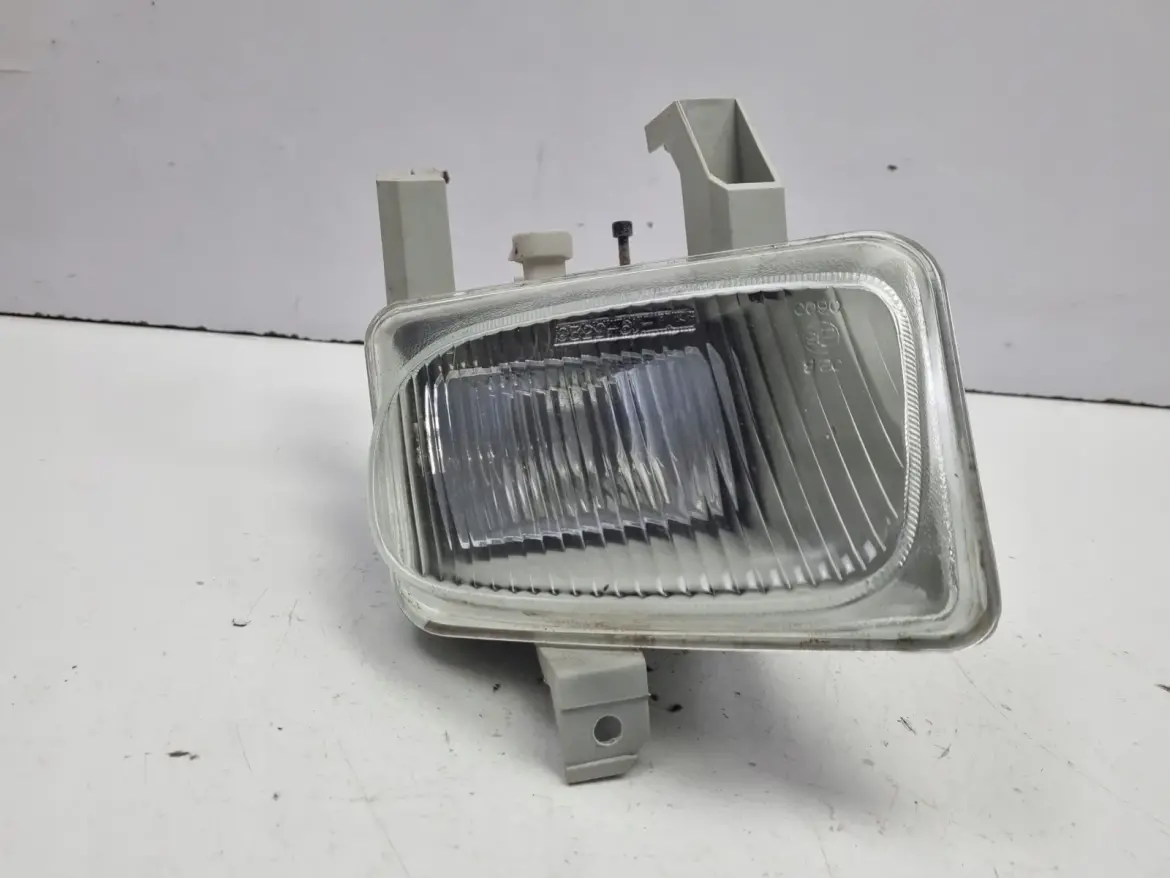 Opel Vectra B LEWY PRZEDNI HALOGEN lewy przód TYC 19-5328 nowy