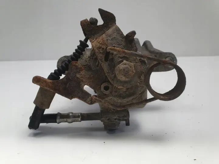 Vw Passat B5 Audi A4 B5 ZACISK HAMULCOWY Prawy tył pasażera