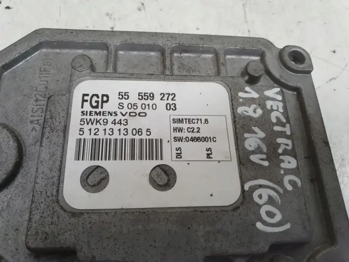 Opel Vectra C 1.8 16V STEROWNIK SILNIKA komputer 55559272