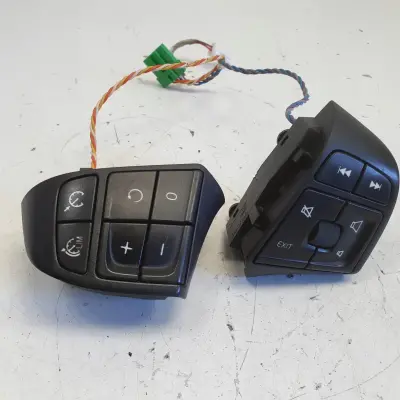 Volvo V60 I S60 II PRZYCISKI KIEROWNICY Panel sterowania z kierownicy