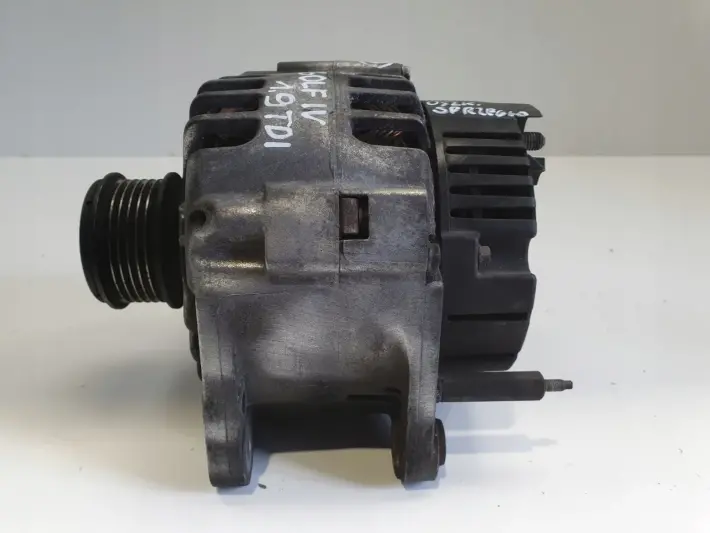 Audi A3 8L Golf IV Seat Leon 1.9 TDI ALTERNATOR Valeo 038903023S 120A