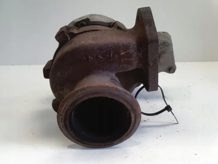 BMW F30 F31 2.0 D TURBOSPRĘŻARKA turbo 8519475
