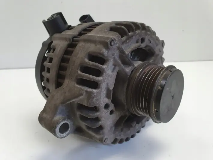 Volvo S40 II V50 2.4 D5 ALTERNATOR 0121615014