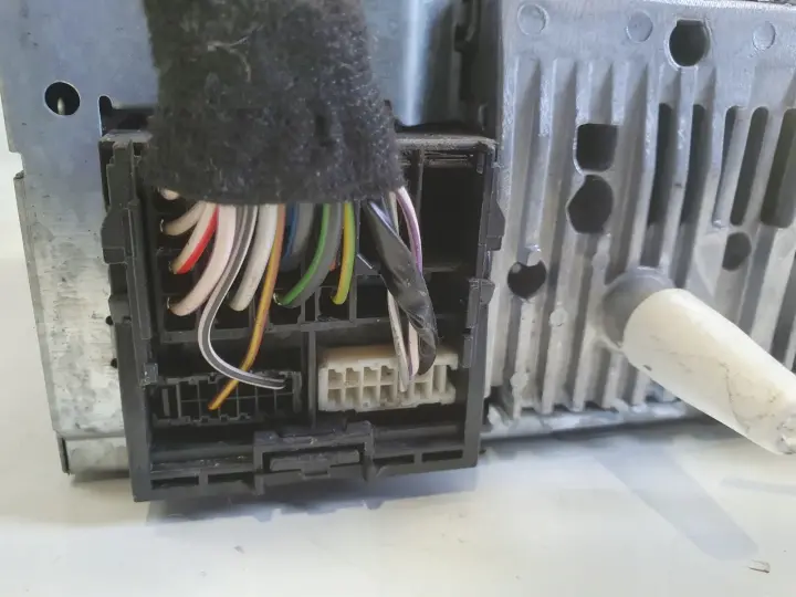 Ford Mondeo MK4 Focus mk2 RADIOODTWATRZACZ CD radio 9M5T-18K931-DA
