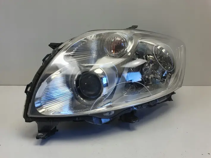 Toyota Auris I 06-09r PRZEDNIA LAMPA LEWA lewy przód EUROPA 81150-02460