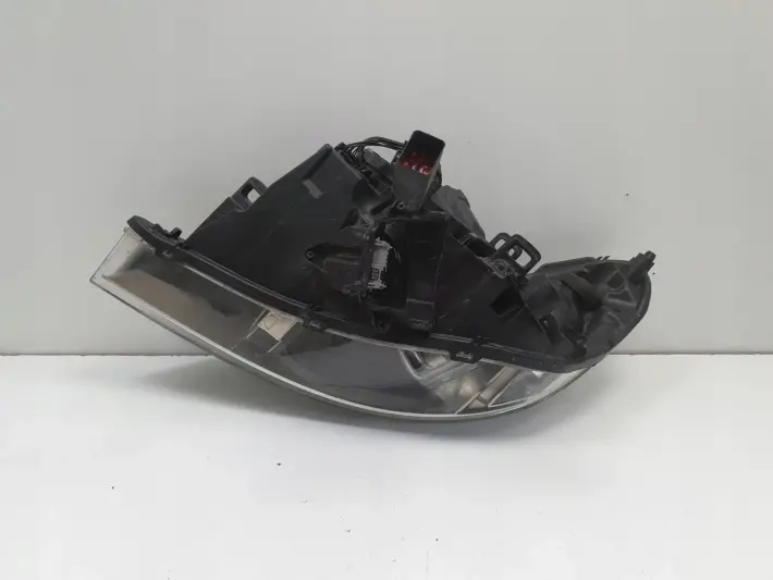Volvo S60 II V60 10- PRZEDNIA LAMPA PRAWA PRAWY PRZÓD xenon europa 31383063