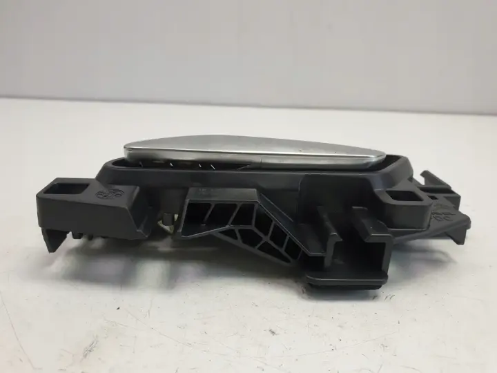 Opel Corsa F 1.2 12V KLAMKA WEWNĘTRZNA lewy tył