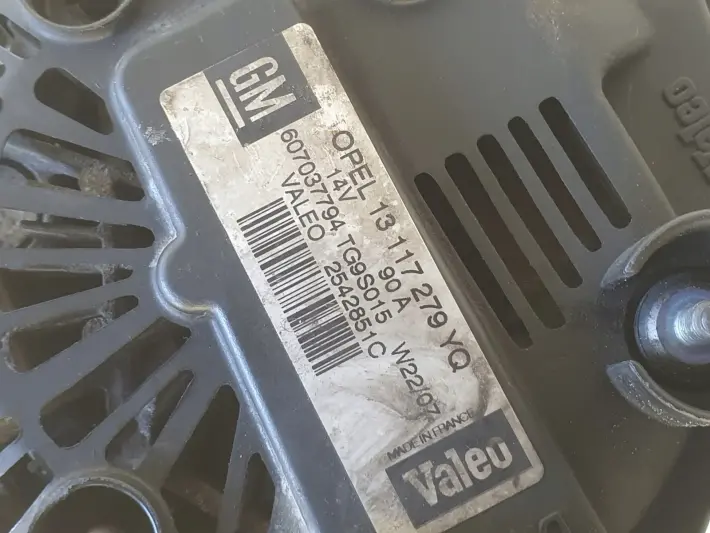 Opel Combo C 1.3 CDTI ALTERNATOR 13117279YQ valeo