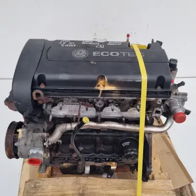 SILNIK KOMPLET Opel Vectra C 1.6 16V klejona głowica Z16XEP