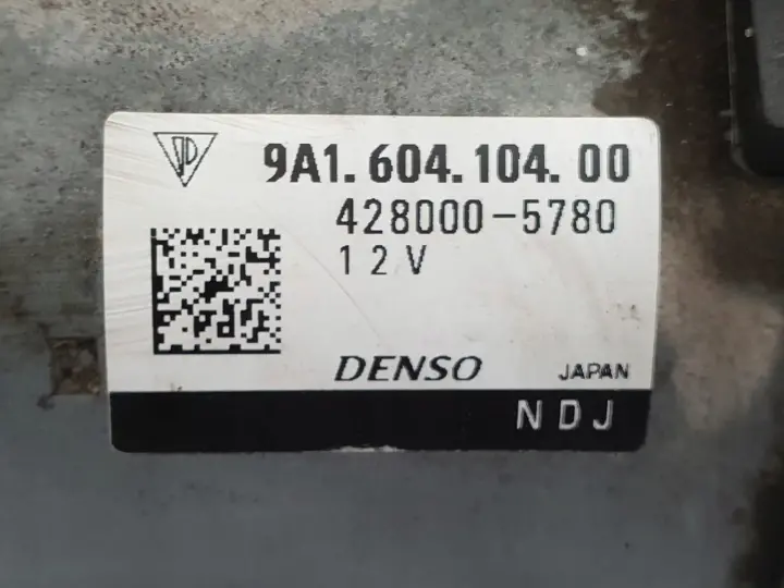 a1d3880d51b44e59d1b31eb8c53365fc