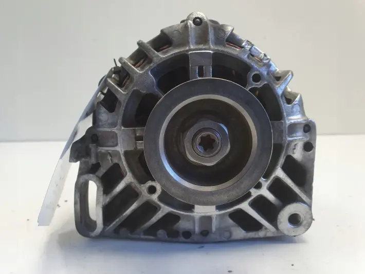 Renault Clio II 1.2 16V ALTERNATOR valeo 7700437090 95A