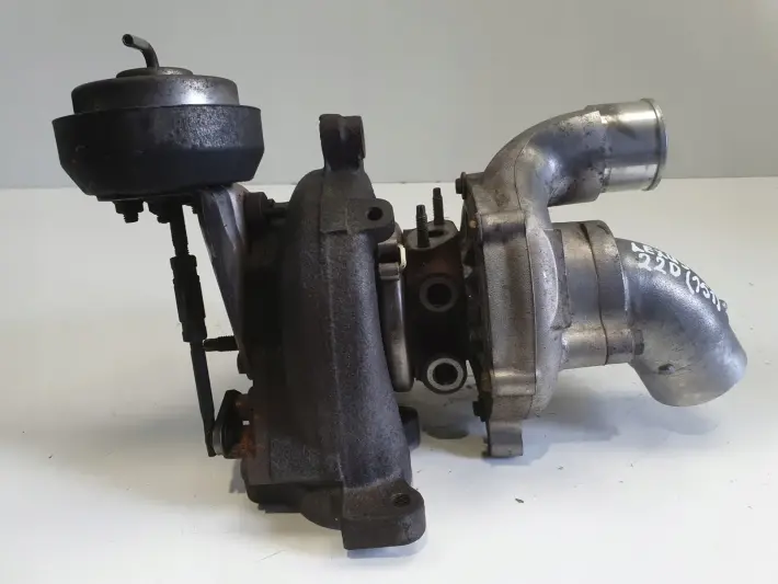 Lexus IS IS220 2.2 D-CAT TURBOSPRĘŻARKA 17201-26010