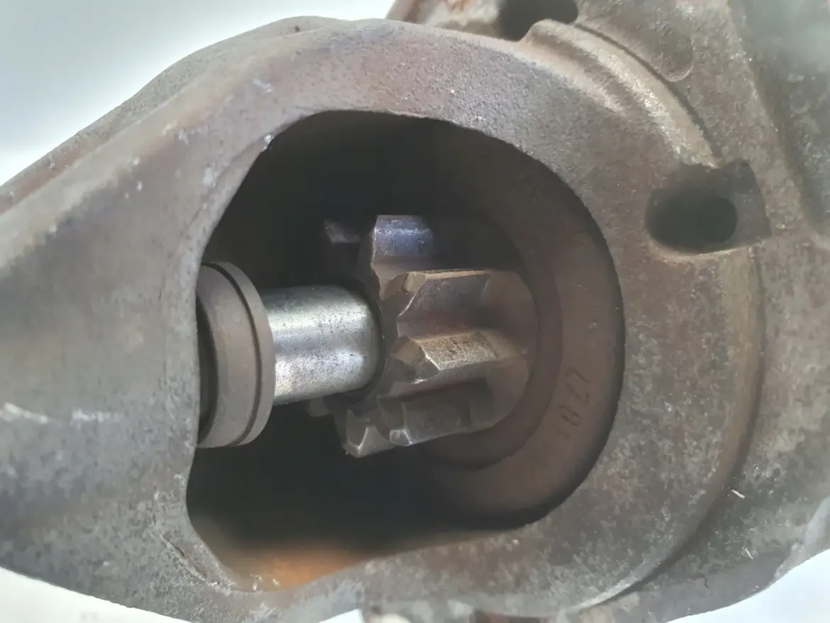 Opel Corsa D 1.4 16V ROZRUSZNIK bosch 0001107522