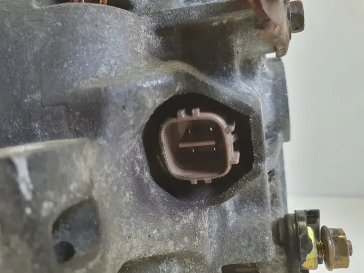 Honda CRV CR-V II 2.0 VTEC ALTERNATOR K20A4