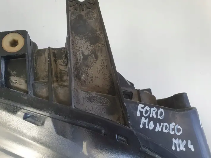 Ford Mondeo IV MK4 07-14r PRZEDNIA LAMPA PRAWA PRAWY PRZÓD anglik