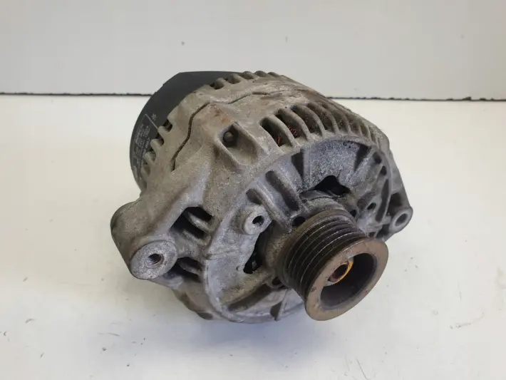 Opel Vectra B 1.8 16V ALTERNATOR 0123505002