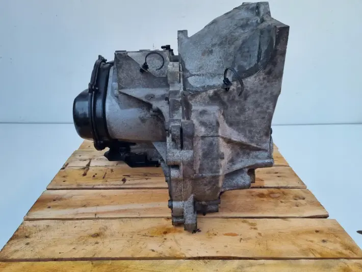 Ford Focus MK3 1.0 ecoboost SKRZYNIA BIEGÓW CV6R-7002-BBB manualna MANUAL