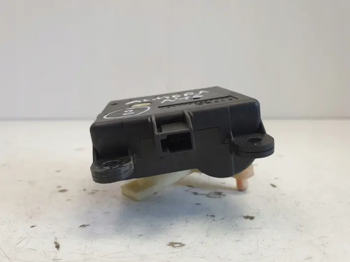 79e809cb011d28e76e7edd0e08ba09c1