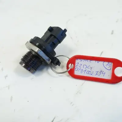 Espace IV 2.2 DCI CZUJNIK CIŚNIENIA PALIWA Oryg