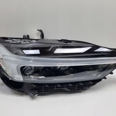 Volvo XC60 II FULL LED PRZEDNIA LAMPA PRAWA prawy przód EUROPA 32337383