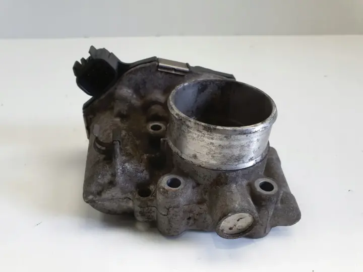 Opel Corsa D 1.4 16V PRZEPUSTNICA 55562270