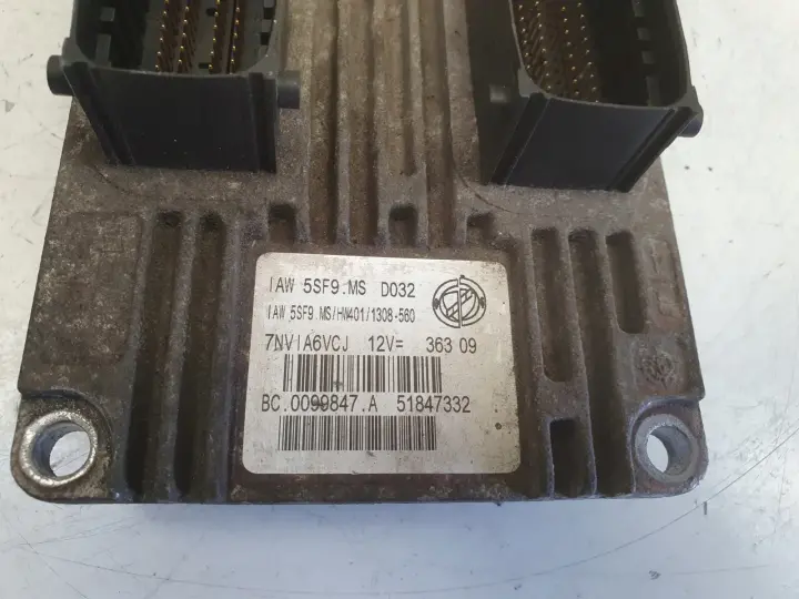 Fiat 500 1.2 8V STEROWNIK SILNIKA komputer 51847332