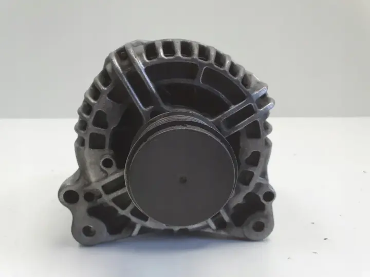 Skoda Fabia II 1.9 TDI 07-14r ALTERNATOR bosch 06F903023F 140A