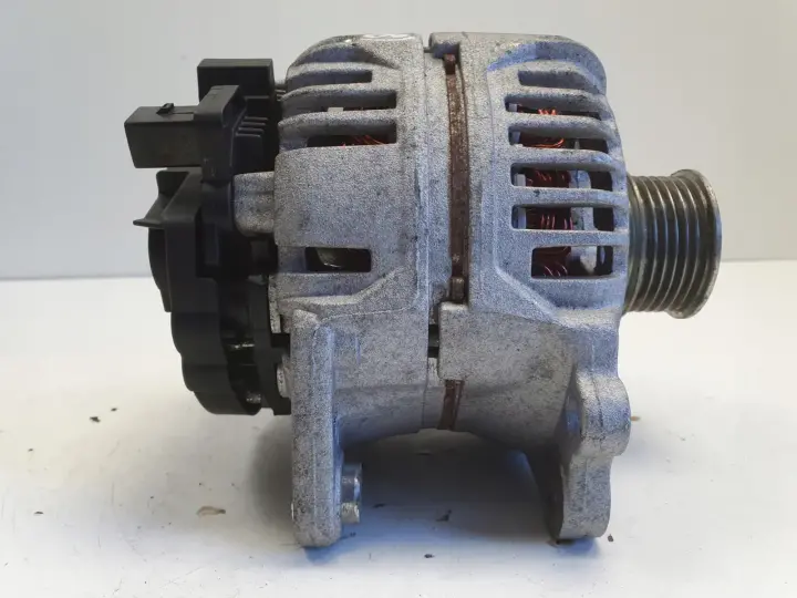 Skoda Fabia II 1.4 16V ALTERNATOR BOSCH