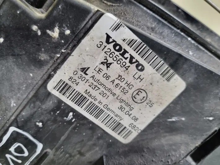 Volvo S40 II V50 LIFT PRZEDNIA LAMPA LEWA lewy przód 31265694 ZWYKŁA ŁADNA