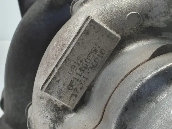 Lexus IS IS220 2.2 D-CAT TURBOSPRĘŻARKA 17201-26010