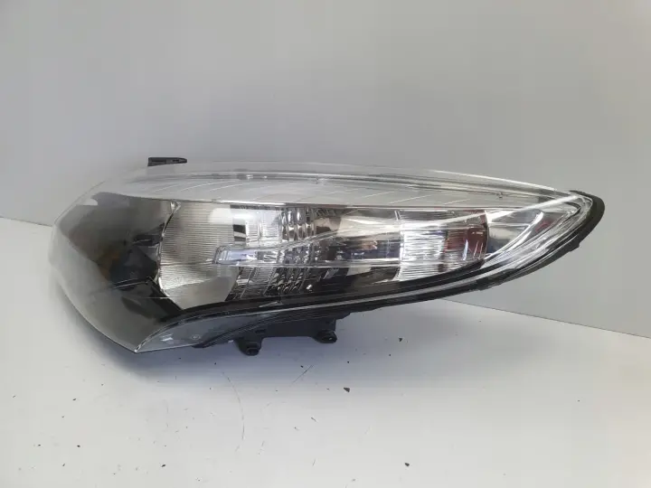 Renault Megane III 12-16r PRZEDNIA LAMPA LEWA lewy przód 260607305R