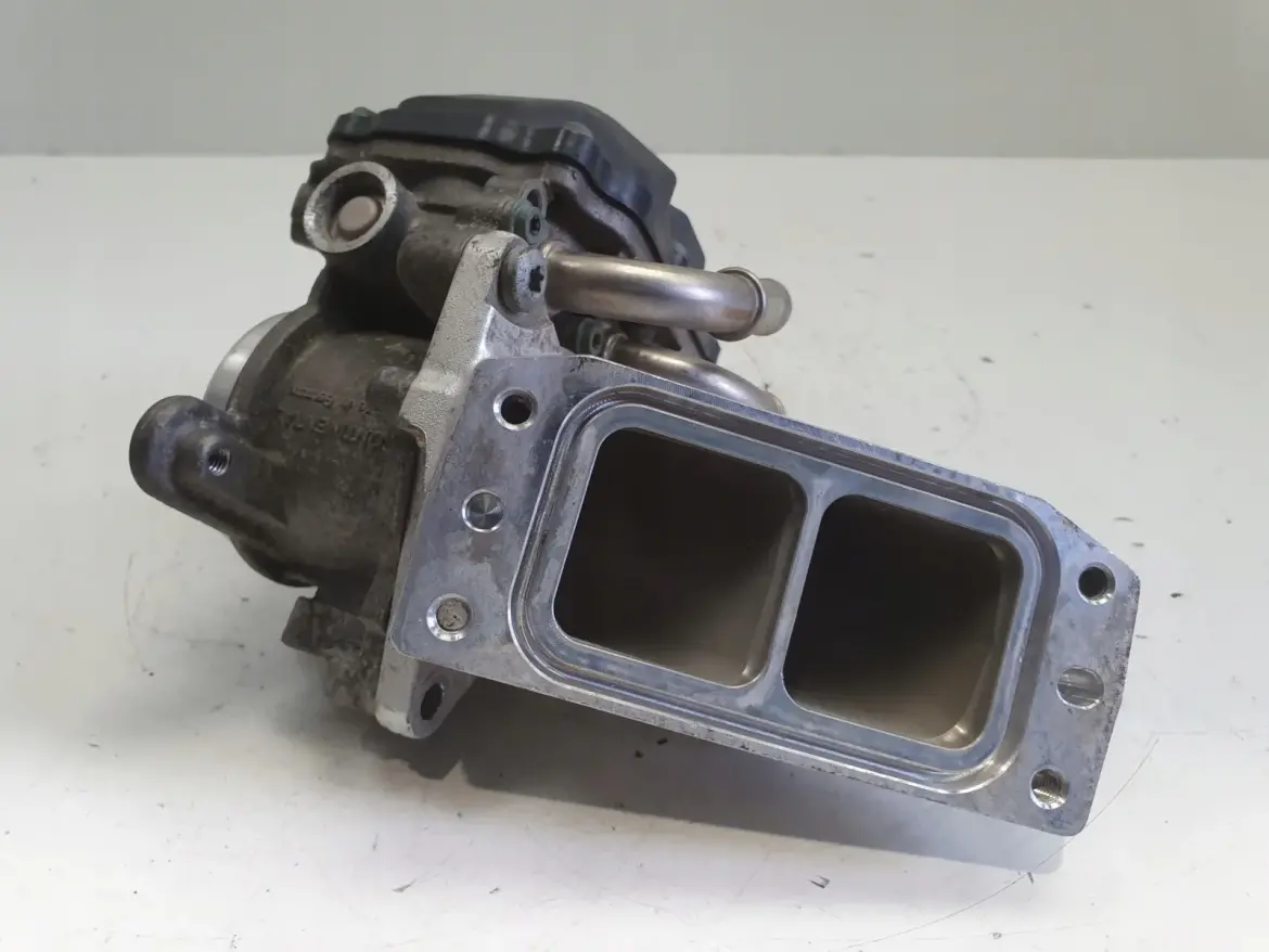 Audi A6 C7 2.0 TDI PRZEPUSTNICA 04L128063T