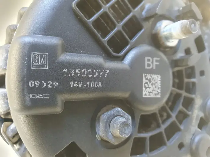 Opel Insignia 1.8 16V ALTERNATOR 13500577 BF 100A