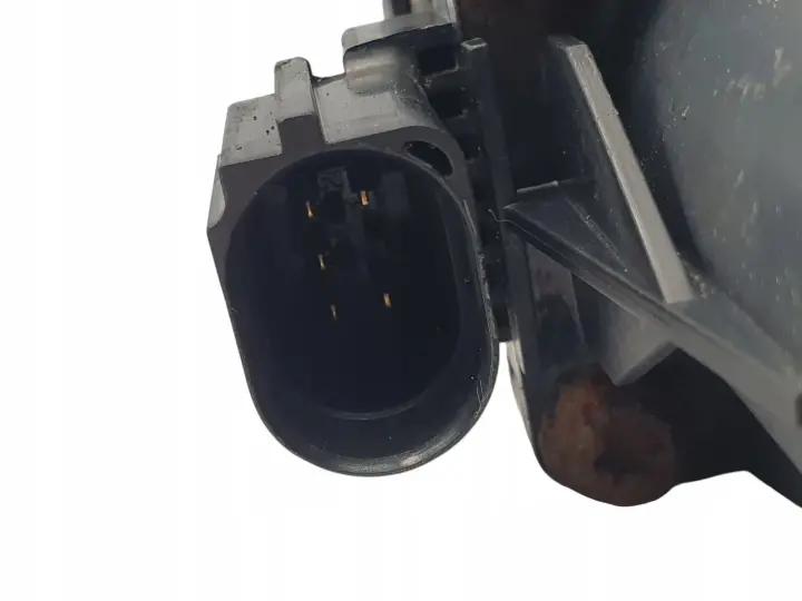 4c298e6420a7cab7d8e238757dd8f979