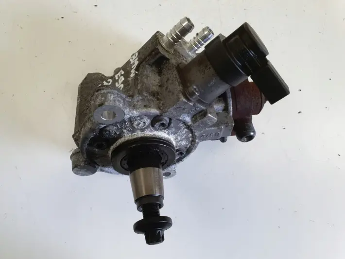 BMW E60 2.0 D POMPA WTRYSKOWA paliwa 0445010519