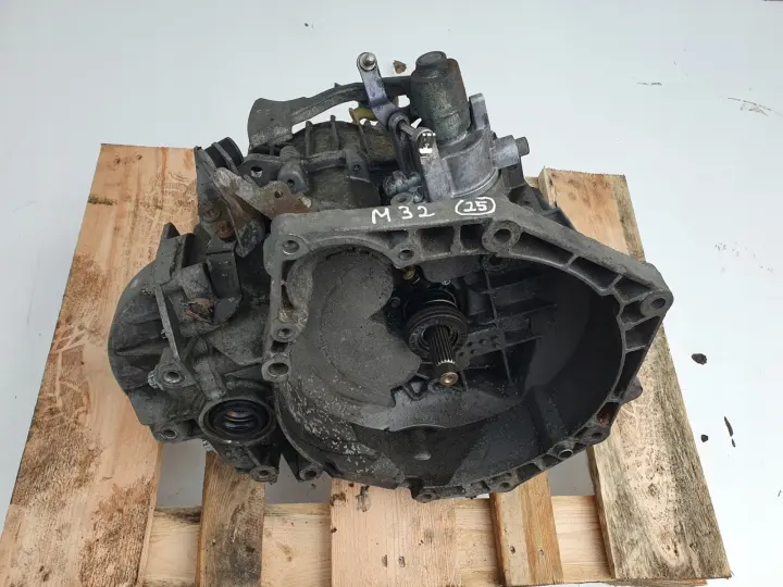 Opel Vectra C 1.9 CDTI SKRZYNIA BIEGÓW M32 manualna MANUAL